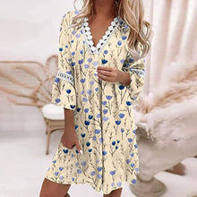 Cargar imagen en el visor de la galerĂa, đ¸ăBohemian SpringăV-Neck Floral Lace Dress | Bell Sleeve Vacation Dress | Casual Princess Style