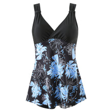 Cargar imagen en el visor de la galerĂa, đăPlus Size SwimwearăStriped Two-Piece Set | Modest Swim Shorts