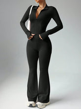 Charger l&#39;image dans la galerie, 「Hot Goddess」Quick-Dry Yoga Set ✨ No-VPL Top &amp; Flare Pants
