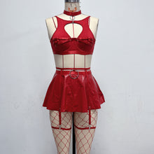 Carica l&#39;immagine nel visualizzatore di Gallery, 🖤【Lace &amp; Leather Set】Push-Up Bra with Apron | Sexy Lingerie
