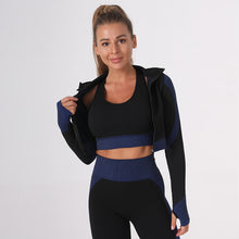 Lade das Bild in den Galerie-Viewer, 「Seamless Trio」3-Piece Yoga Set ✨ Slimming Summer Fitness Outfit
